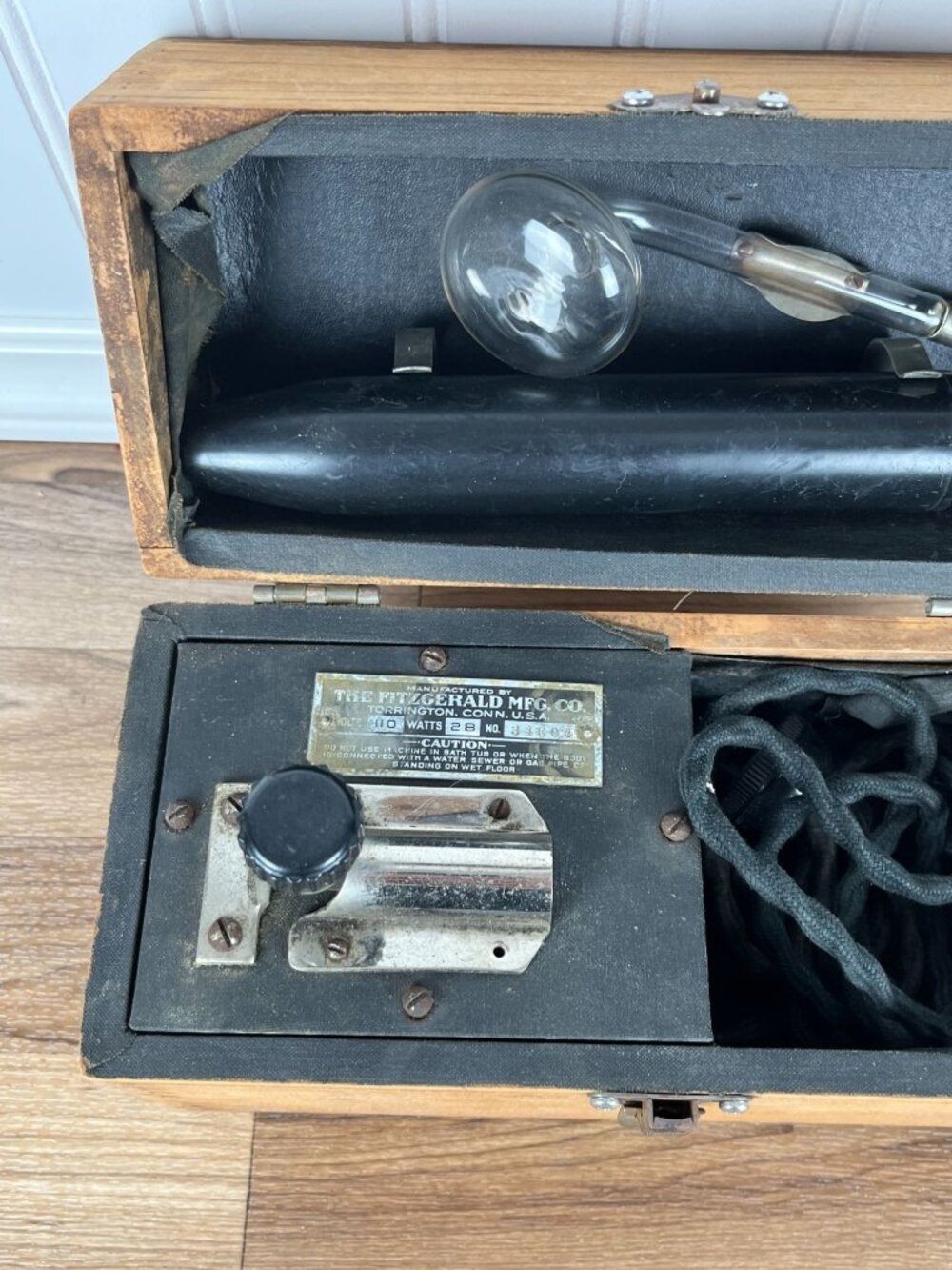Antique Fitzgerald Mfg Violet Ray Quack Machine RARE Device - Picture 4 of 11